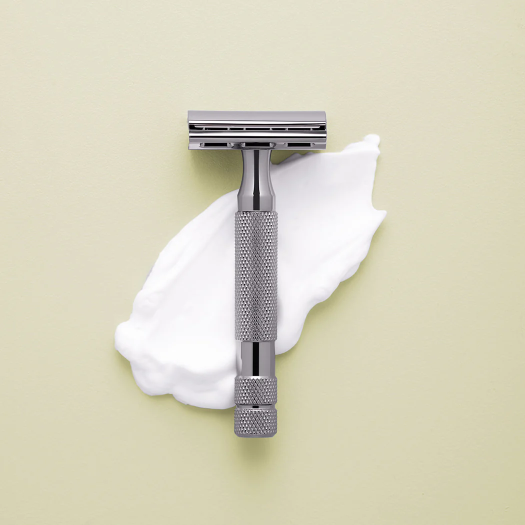 Rockwell 6C With Shave Cream and Synthetic Shave Brush - Image 3